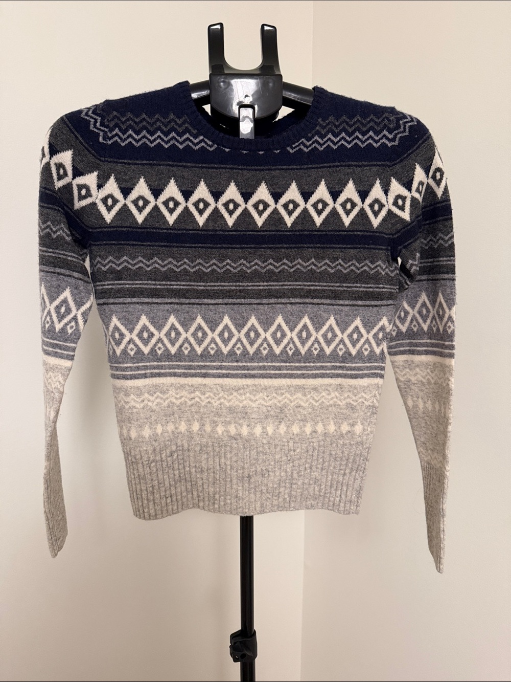 Woman’s Patterned Crewneck Sweater in Navy and Gray